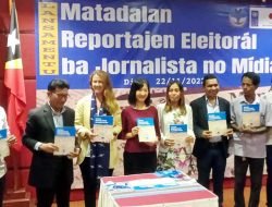 KI no PNUD Lansa Matadalan Reportajen Eleitorál ba Jornalista